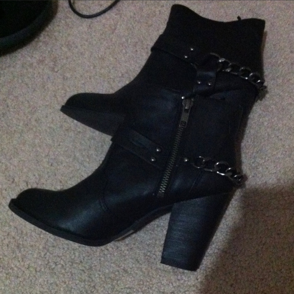 Black Booties with chain